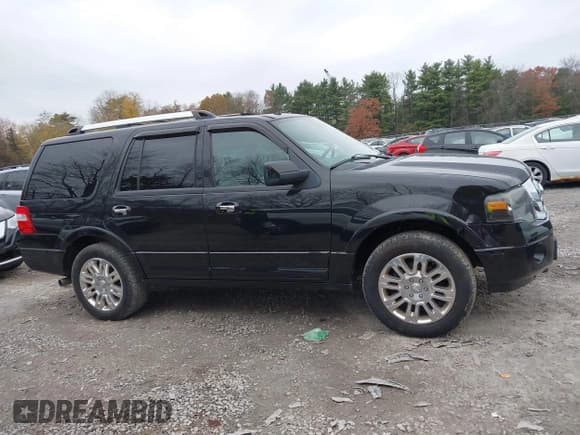 ✅ 2014 Ford Expedition Limited • VIN: 1FMJU2A58EEF00122 • Lot: 43616176. Wystawiony na IAAI z przebiegiem 168 389 mil. Bezpłatny archiwum sprzedaży aukcyjnych z USA i szczegółowy raport historii pojazdu na DreamBid. Zdjęcie 13.