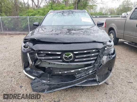 ✅ 2022 Mazda CX-9 Signature • VIN: JM3TCBEY1N0616982 • Lot: 42125790. Wystawiony na IAAI z przebiegiem 101 918 mil. Bezpłatny archiwum sprzedaży aukcyjnych z USA i szczegółowy raport historii pojazdu na DreamBid. Zdjęcie 13.
