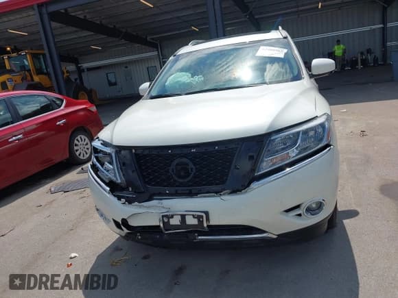 ✅ 2016 Nissan Pathfinder SV • VIN: 5N1AR2MM3GC626858 • Lot: 42980565. Wystawiony na IAAI z przebiegiem 100 991 mil. Bezpłatny archiwum sprzedaży aukcyjnych z USA i szczegółowy raport historii pojazdu na DreamBid. Zdjęcie 12.