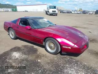 ✅ 1987 Chevrolet Corvette • VIN: 1G1YY218XH5106586 • Lot: 42193850. Wystawiony na IAAI z przebiegiem 169 670 mil. Bezpłatny archiwum sprzedaży aukcyjnych z USA i szczegółowy raport historii pojazdu na DreamBid. Zdjęcie 1.