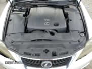 ✅ 2011 Lexus IS 250 C • VIN: JTHFF2C20B2518388 • Lot: 80325815. Wystawiony na Copart z przebiegiem 106 479 mil. Bezpłatny archiwum sprzedaży aukcyjnych z USA i szczegółowy raport historii pojazdu na DreamBid. Zdjęcie 11.