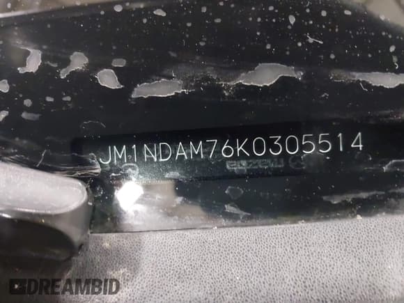 ✅ 2019 Mazda MX-5 Miata Grand Touring • VIN: JM1NDAM76K0305514 • Lot: 41378099. Wystawiony na IAAI z przebiegiem 36 774 mil. Bezpłatny archiwum sprzedaży aukcyjnych z USA i szczegółowy raport historii pojazdu na DreamBid. Zdjęcie 9.