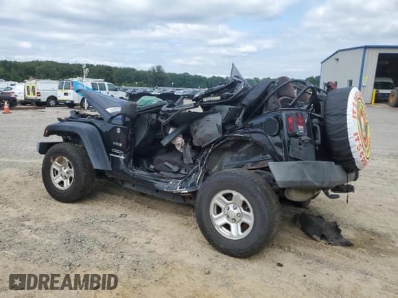 ✅ 2012 Jeep Wrangler Sport • VIN: 1C4AJWAG7CL256736 • Lot: 92448495. Wystawiony na Copart z przebiegiem 99 999 mil. Bezpłatny archiwum sprzedaży aukcyjnych z USA i szczegółowy raport historii pojazdu na DreamBid. Zdjęcie 2.