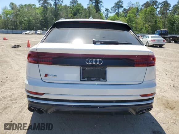 ✅ 2021 Audi SQ8 Prestige • VIN: WA1CWBF14MD008179 • Lot: 49460094. Wystawiony na Copart z przebiegiem 59 302 mil. Bezpłatny archiwum sprzedaży aukcyjnych z USA i szczegółowy raport historii pojazdu na DreamBid. Zdjęcie 6.