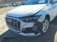 ✅ 2023 Audi Q7 Premium Plus • VIN: WA1LXBF71PD006251 • Lot: 41423717. Wystawiony na IAAI z przebiegiem 19 717 mil. Bezpłatny archiwum sprzedaży aukcyjnych z USA i szczegółowy raport historii pojazdu na DreamBid. Zdjęcie 6.
