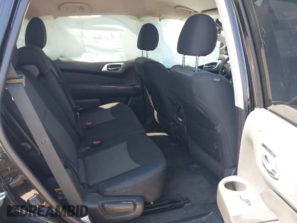 ✅ 2019 Nissan Pathfinder SV • VIN: 5N1DR2MM9KC601694 • Lot: 43425750. Wystawiony na IAAI z przebiegiem 167 984 mil. Bezpłatny archiwum sprzedaży aukcyjnych z USA i szczegółowy raport historii pojazdu na DreamBid. Zdjęcie 8.