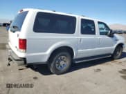 ✅ 2000 Ford Excursion XLT • VIN: 1FMNU40S5YEB87300 • Lot: 91559835. Wystawiony na Copart z przebiegiem 215 114 mil. Bezpłatny archiwum sprzedaży aukcyjnych z USA i szczegółowy raport historii pojazdu na DreamBid. Zdjęcie 3.