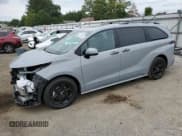 ✅ 2025 Toyota Sienna XSE • VIN: 5TDCSKFC5SS183934 • Lot: 82088525. Wystawiony na Copart z przebiegiem 3 749 mil. Bezpłatny archiwum sprzedaży aukcyjnych z USA i szczegółowy raport historii pojazdu na DreamBid. Zdjęcie 1.