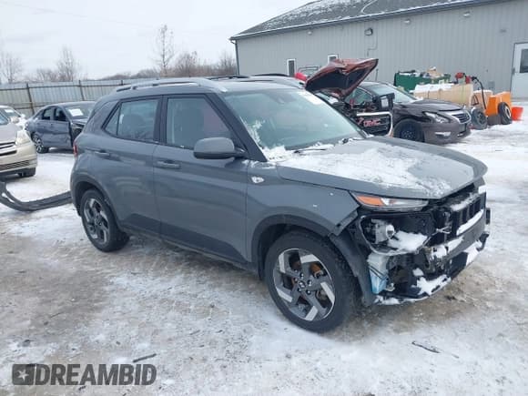 ✅ 2022 Hyundai Venue Limited • VIN: KMHRC8A31NU136901 • Lot: 41602937. Listed on IAAI with 49,096 mi. Free auction sales archive from the USA and detailed vehicle history report at DreamBid. Image 1.