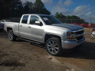 ✅ 2019 Chevrolet Silverado 1500 LT • VIN: 2GCRCPEC6K1155556 • Lot: 43700785. Wystawiony na IAAI z przebiegiem 111 172 mil. Bezpłatny archiwum sprzedaży aukcyjnych z USA i szczegółowy raport historii pojazdu na DreamBid. Zdjęcie 1.