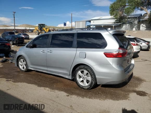 ✅ 2020 Toyota Sienna LE Auto Access Seat • VIN: 5TDKZ3DC9LS076662 • Lot: 66841425. Listed on Copart with Not provided. Free auction sales archive from the USA and detailed vehicle history report at DreamBid. Image 2.