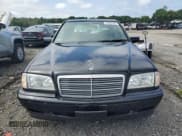 ✅ 1999 Mercedes-Benz C 230/260/280/320 • VIN: WDBHA24GXXA774908 • Lot: 64657925. Wystawiony na Copart z przebiegiem Nie podano. Bezpłatny archiwum sprzedaży aukcyjnych z USA i szczegółowy raport historii pojazdu na DreamBid. Zdjęcie 5.