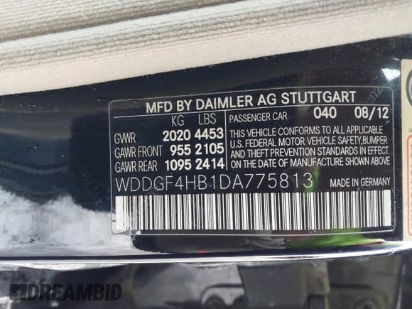 ✅ 2013 Mercedes-Benz C 250 Sport • VIN: WDDGF4HB1DA775813 • Lot: 43523558. Wystawiony na IAAI z przebiegiem Nie podano. Bezpłatny archiwum sprzedaży aukcyjnych z USA i szczegółowy raport historii pojazdu na DreamBid. Zdjęcie 9.