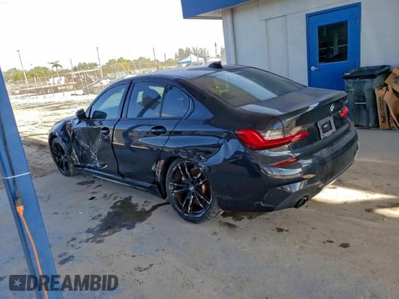 ✅ 2021 BMW 3 Series 330i • VIN: 3MW5R1J07M8C18574 • Lot: 95923835. Listed on Copart with 27,901 mi. Free auction sales archive from the USA and detailed vehicle history report at DreamBid. Image 2.