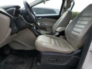 ✅ 2018 Ford C-Max Titanium • VIN: 1FADP5DUXJL100149 • Lot: 54715385. Wystawiony na Copart z przebiegiem 110 031 mil. Bezpłatny archiwum sprzedaży aukcyjnych z USA i szczegółowy raport historii pojazdu na DreamBid. Zdjęcie 7.