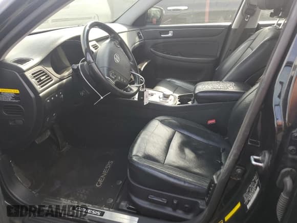 ✅ 2012 Hyundai Genesis 4.6L • VIN: KMHGC4DF6CU172165 • Лот: 49373165. Опубликован ранее на Copart с пробегом 139 400 миль. Бесплатный доступ к архиву аукционных продаж из США и подробный отчёт об истории автомобиля на DreamBid. Изображение 7.