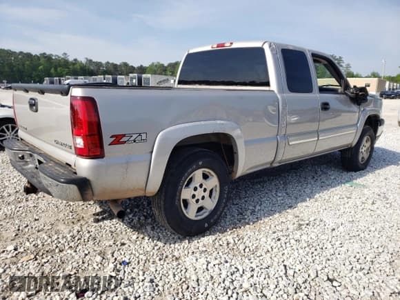 ✅ 2005 Chevrolet Silverado 1500 Z71 • VIN: 1GCEK19Z35Z207458 • Лот: 62035164. Опубликован ранее на Copart с пробегом 183 152 миль. Бесплатный доступ к архиву аукционных продаж из США и подробный отчёт об истории автомобиля на DreamBid. Изображение 5.