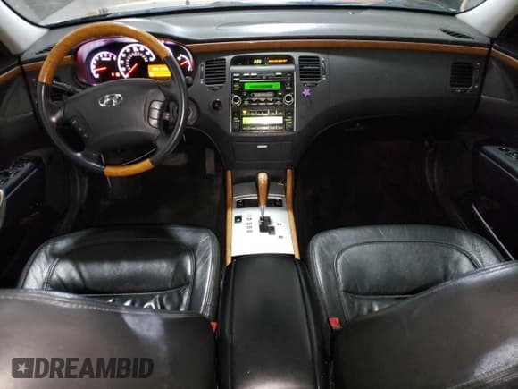 ✅ 2006 Hyundai Azera SE • VIN: KMHFC46F46A056168 • Lot: 85765045. Listed on Copart with 103,335 mi. Free auction sales archive from the USA and detailed vehicle history report at DreamBid. Image 8.