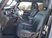 ✅ 2019 Jeep Wrangler Unlimited Rubicon • VIN: 1C4HJXFG7KW595023 • Lot: 90890915. Wystawiony na Copart z przebiegiem 74 807 mil. Bezpłatny archiwum sprzedaży aukcyjnych z USA i szczegółowy raport historii pojazdu na DreamBid. Zdjęcie 7.