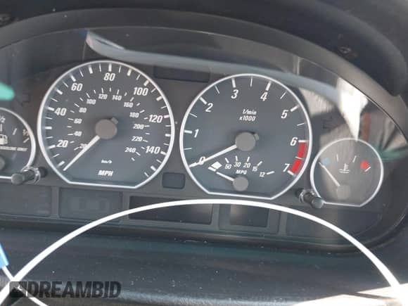 2001 BMW 3 Series 330Ci с VIN WBABS53421JU88746, выставлен на аукционе IAAI как лот 43120129 с пробегом Не указан миль и . История ставок и продаж доступна на DreamBid. Изображение 7.