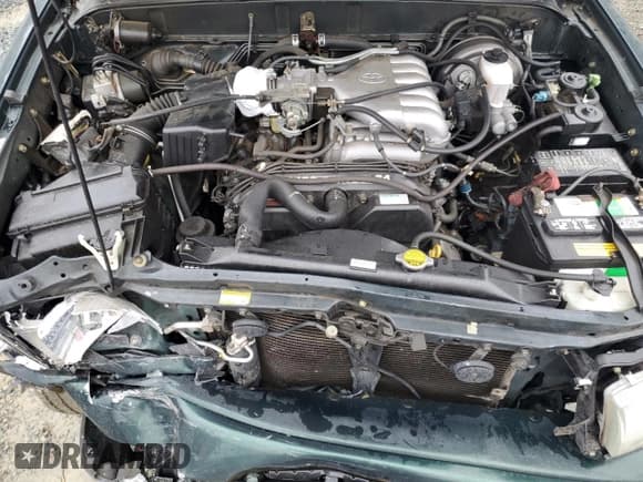 ✅ 1999 Toyota 4Runner Limited • VIN: JT3HN87R1X0200665 • Lot: 90686625. Listed on Copart with 198,982 mi. Free auction sales archive from the USA and detailed vehicle history report at DreamBid. Image 12.