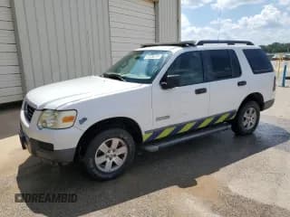 ✅ 2006 Ford Explorer XLS • VIN: 1FMEU72E06UA51183 • Lot: 54943965. Wystawiony na Copart z przebiegiem 109 072 mil. Bezpłatny archiwum sprzedaży aukcyjnych z USA i szczegółowy raport historii pojazdu na DreamBid. Zdjęcie 1.