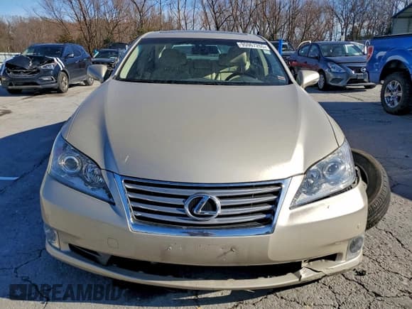✅ 2010 Lexus ES 330 • VIN: JTHBK1EG8A2387268 • Лот: 95967265. Опубликован ранее на Copart с пробегом 71 533 миль. Бесплатный доступ к архиву аукционных продаж из США и подробный отчёт об истории автомобиля на DreamBid. Изображение 5.