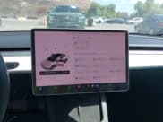 ✅ 2021 Tesla Model 3 Standard Range Plus • VIN: 5YJ3E1EA1MF000778 • Lot: 43229701. Wystawiony na IAAI z przebiegiem 84 054 mil. Bezpłatny archiwum sprzedaży aukcyjnych z USA i szczegółowy raport historii pojazdu na DreamBid. Zdjęcie 18.