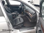 ✅ 2005 BMW 3 Series 330i • VIN: WBAEV534X5KM43154 • Лот: 42322259. Опубликован ранее на IAAI с пробегом 184 994 миль. Бесплатный доступ к архиву аукционных продаж из США и подробный отчёт об истории автомобиля на DreamBid. Изображение 5.