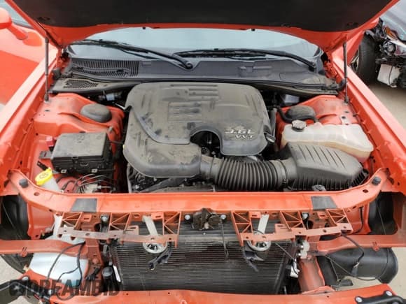 ✅ 2021 Dodge Challenger SXT • VIN: 2C3CDZAG2MH552672 • Lot: 37277363. Wystawiony na Copart z przebiegiem 10 669 mil. Bezpłatny archiwum sprzedaży aukcyjnych z USA i szczegółowy raport historii pojazdu na DreamBid. Zdjęcie 11.