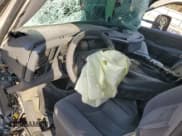 ✅ 2005 Chevrolet Silverado 2500HD LS • VIN: 1GCHK23215F832375 • Lot: 90425345. Wystawiony na Copart z przebiegiem Nie podano. Bezpłatny archiwum sprzedaży aukcyjnych z USA i szczegółowy raport historii pojazdu na DreamBid. Zdjęcie 8.