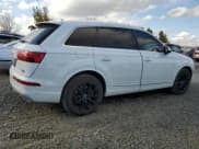 ✅ 2017 Audi Q7 Prestige • VIN: WA1VAAF7XHD054725 • Лот: 86517595. Опубликован ранее на Copart с пробегом 124 131 миль. Бесплатный доступ к архиву аукционных продаж из США и подробный отчёт об истории автомобиля на DreamBid. Изображение 3.