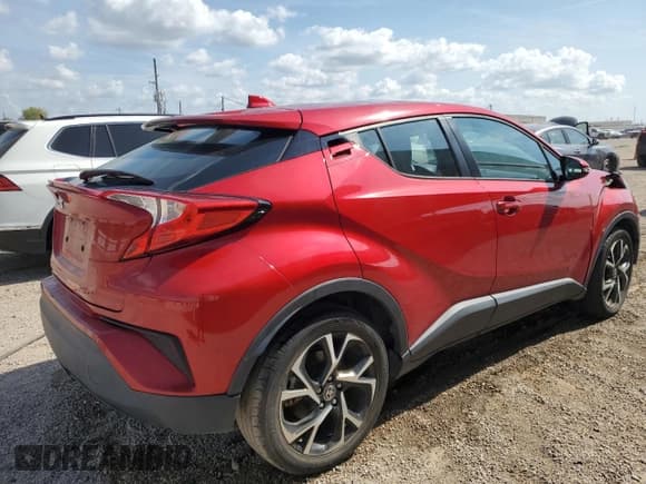 ✅ 2022 Toyota C-HR XLE • VIN: NMTKHMBX8NR143249 • Лот: 89708895. Опубликован ранее на Copart с пробегом 49 972 миль. Бесплатный доступ к архиву аукционных продаж из США и подробный отчёт об истории автомобиля на DreamBid. Изображение 3.