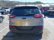 ✅ 2016 Jeep Cherokee Latitude • VIN: 1C4PJMCS4GW170322 • Лот: 41841572. Опубликован ранее на IAAI с пробегом 112 884 миль. Бесплатный доступ к архиву аукционных продаж из США и подробный отчёт об истории автомобиля на DreamBid. Изображение 16.