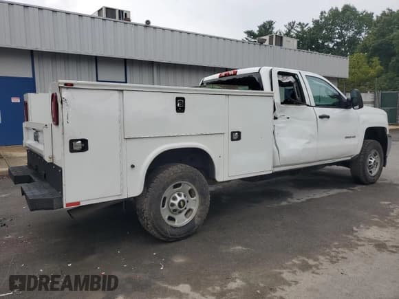 ✅ 2019 Chevrolet Silverado 2500HD Work Truck • VIN: 2GB2CREG0K1215111 • Лот: 81299475. Опубликован ранее на Copart с пробегом 178 077 миль. Бесплатный доступ к архиву аукционных продаж из США и подробный отчёт об истории автомобиля на DreamBid. Изображение 3.