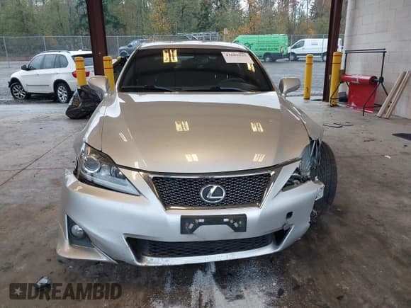 ✅ 2012 Lexus IS 250 • VIN: JTHBF5C23C5163796 • Lot: 43689035. Wystawiony na IAAI z przebiegiem 101 861 mil. Bezpłatny archiwum sprzedaży aukcyjnych z USA i szczegółowy raport historii pojazdu na DreamBid. Zdjęcie 12.