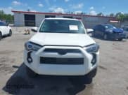 ✅ 2022 Toyota 4Runner Trail Special Edition • VIN: JTETU5JR6N6062840 • Lot: 42758723. Wystawiony na IAAI z przebiegiem 90 715 mil. Bezpłatny archiwum sprzedaży aukcyjnych z USA i szczegółowy raport historii pojazdu na DreamBid. Zdjęcie 12.