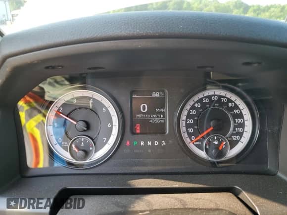 2024 Ram 1500 Express with VIN 1C6RR7FG7RS189586, listed as a Copart auction lot 66400755 with 4,356 mi miles and Clean title. Bid and sale history available at DreamBid. Image 9.