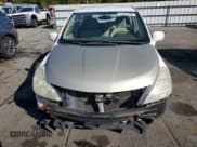 ✅ 2009 Nissan Versa S • VIN: 3N1BC13E29L371063 • Лот: 81951255. Опубликован ранее на Copart с пробегом 167 123 миль. Бесплатный доступ к архиву аукционных продаж из США и подробный отчёт об истории автомобиля на DreamBid. Изображение 5.