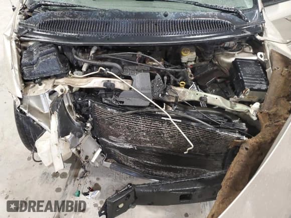 ✅ 2006 Chrysler Town & Country Touring • VIN: 2A4GP54L76R670309 • Lot: 92904745. Listed on Copart with 259,438 mi. Free auction sales archive from the USA and detailed vehicle history report at DreamBid. Image 12.