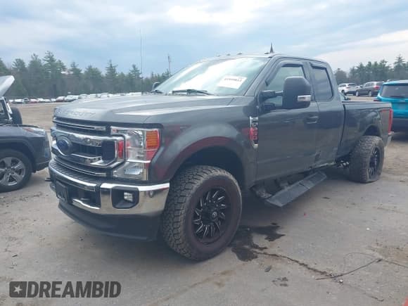 ✅ 2020 Ford F-250 XL • VIN: 1FT7X2B63LEE71252 • Lot: 41999812. Listed on IAAI with 55,001 mi. Free auction sales archive from the USA and detailed vehicle history report at DreamBid. Image 2.