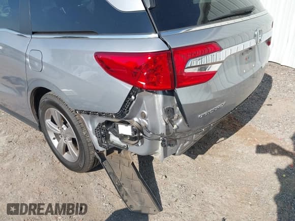 ✅ 2020 Honda Odyssey EX-L • VIN: 5FNRL6H73LB002088 • Lot: 43315595. Wystawiony na IAAI z przebiegiem 50 780 mil. Bezpłatny archiwum sprzedaży aukcyjnych z USA i szczegółowy raport historii pojazdu na DreamBid. Zdjęcie 6.