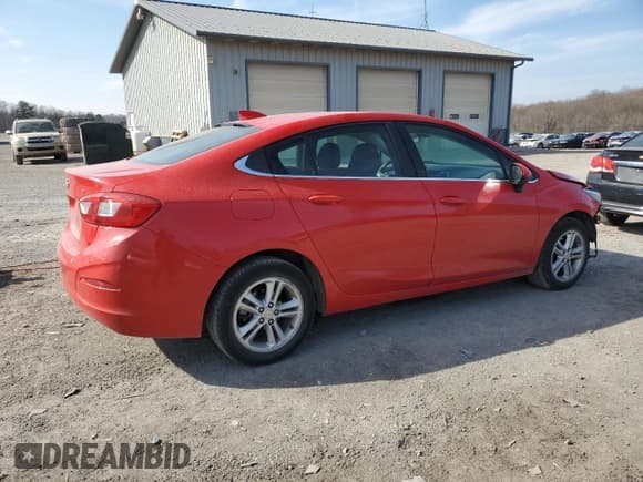 ✅ 2018 Chevrolet Cruze LT • VIN: 1G1BE5SM5J7181606 • Lot: 39684363. Listed on Copart with 100,441 mi. Free auction sales archive from the USA and detailed vehicle history report at DreamBid. Image 3.