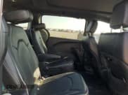 ✅ 2022 Chrysler Pacifica Limited • VIN: 2C4RC1GG6NR126352 • Лот: 81331595. Опубликован ранее на Copart с пробегом 79 341 миль. Бесплатный доступ к архиву аукционных продаж из США и подробный отчёт об истории автомобиля на DreamBid. Изображение 11.