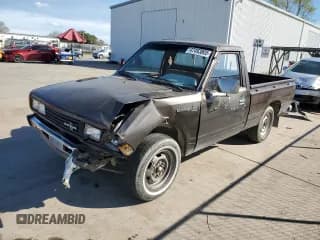 ✅ 1982 Datsun 720 • VIN: JN6MD01S3CW124932 • Lot: 47493805. Wystawiony na Copart z przebiegiem 161 654 mil. Bezpłatny archiwum sprzedaży aukcyjnych z USA i szczegółowy raport historii pojazdu na DreamBid. Zdjęcie 1.