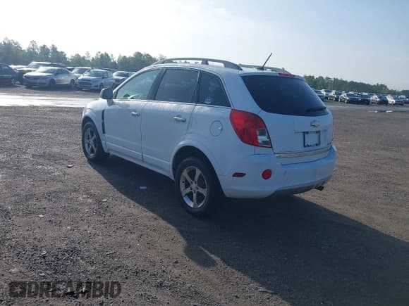 ✅ 2013 Chevrolet Captiva Sport LT • VIN: 3GNFL3EK8DS508753 • Lot: 41927865. Wystawiony na IAAI z przebiegiem 143 549 mil. Bezpłatny archiwum sprzedaży aukcyjnych z USA i szczegółowy raport historii pojazdu na DreamBid. Zdjęcie 3.