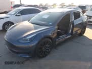 ✅ 2022 Tesla Model 3 Performance • VIN: 5YJ3E1EC3NF203044 • Lot: 43417316. Wystawiony na IAAI z przebiegiem 75 465 mil. Bezpłatny archiwum sprzedaży aukcyjnych z USA i szczegółowy raport historii pojazdu na DreamBid. Zdjęcie 2.
