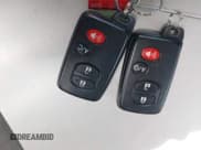 ✅ 2013 Toyota Prius • VIN: JTDKN3DP5D3037150 • Lot: 41982511. Wystawiony na IAAI z przebiegiem 172 277 mil. Bezpłatny archiwum sprzedaży aukcyjnych z USA i szczegółowy raport historii pojazdu na DreamBid. Zdjęcie 11.