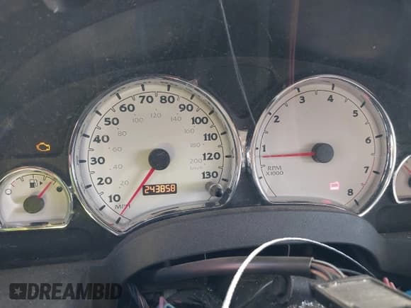 ✅ 2004 Saturn VUE V6 • VIN: 5GZCZ53464S876904 • Lot: 43222788. Wystawiony na IAAI z przebiegiem 243 858 mil. Bezpłatny archiwum sprzedaży aukcyjnych z USA i szczegółowy raport historii pojazdu na DreamBid. Zdjęcie 7.