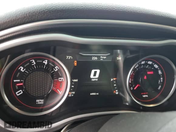 2016 Dodge Challenger SRT 392 с VIN 2C3CDZDJXGH331929, выставлен на аукционе Copart как лот 81610275 с пробегом 64 882 миль миль и Списание • Salvage title. История ставок и продаж доступна на DreamBid. Изображение 9.